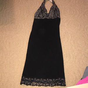 Nicole Miller cocktail dress w lace trim